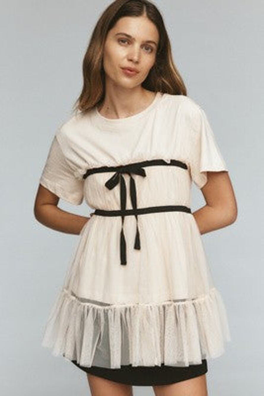 By Anthropologie Tiered Bow Tulle Short Sleeves T-Shirt - XL